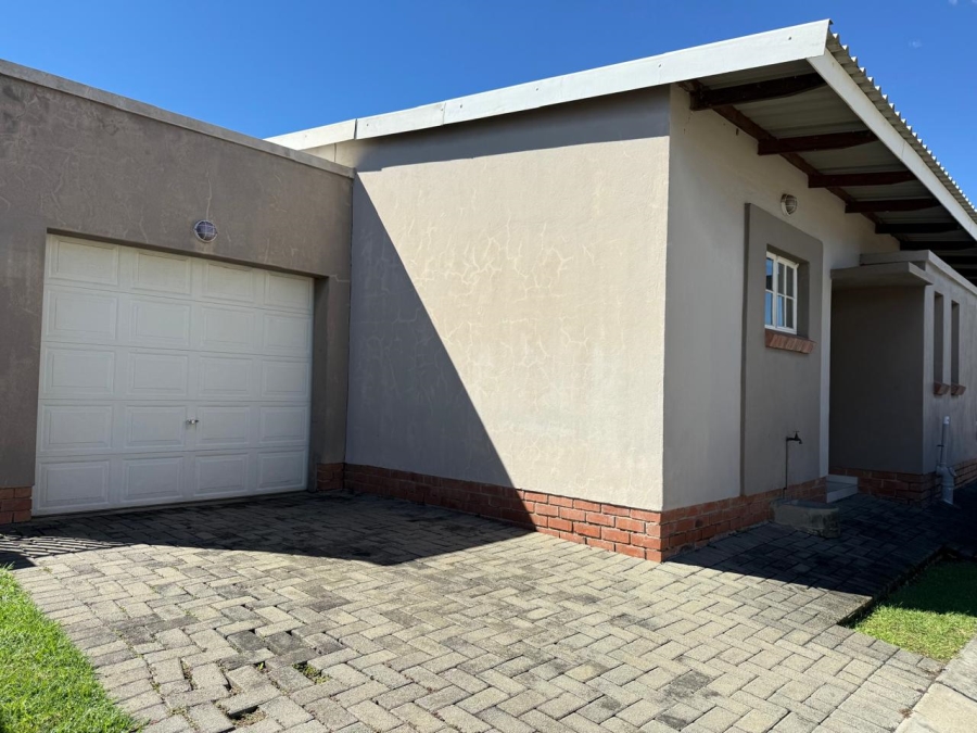 3 Bedroom Property for Sale in Waterval East North West